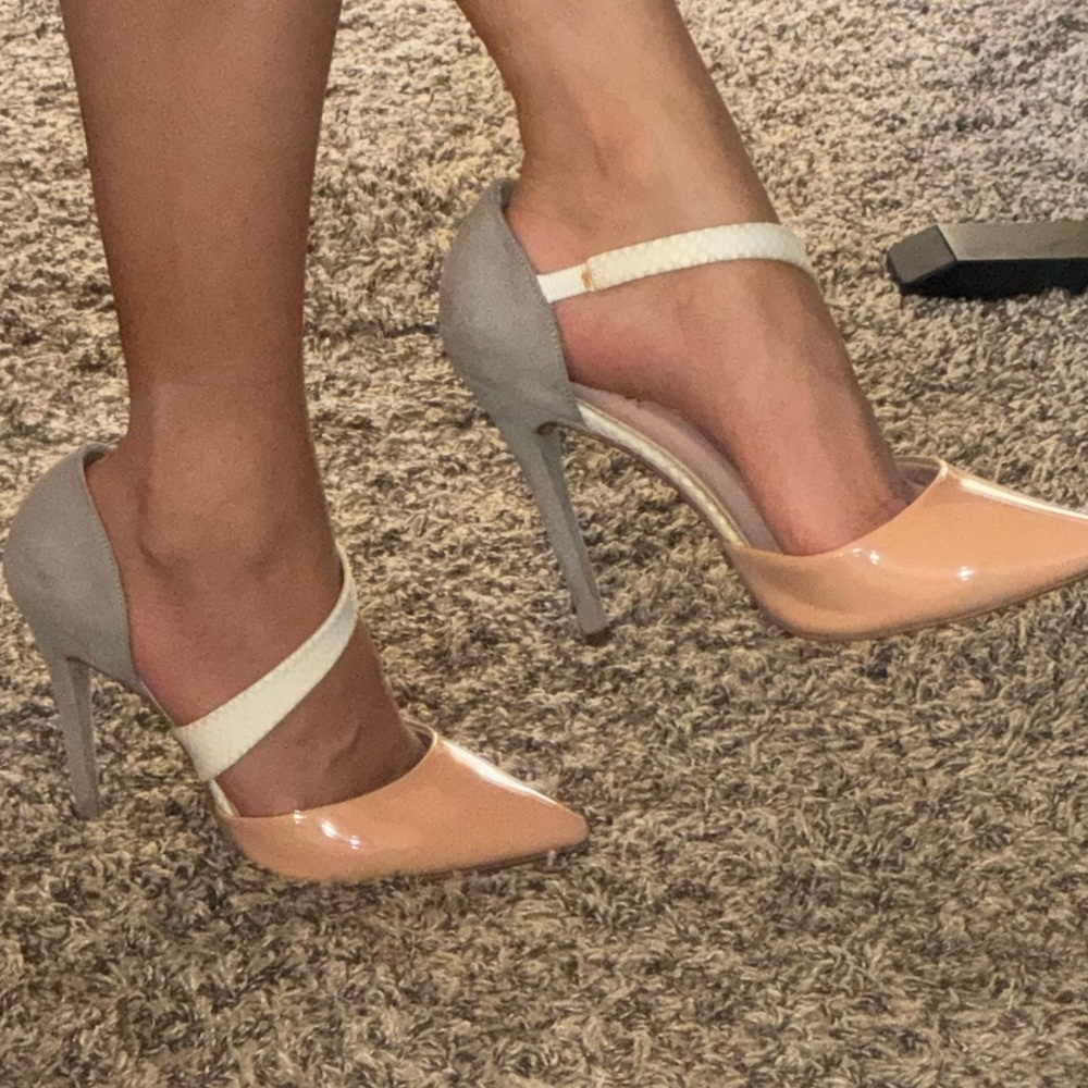 ANDREA Peach,Blue and Cream Heels